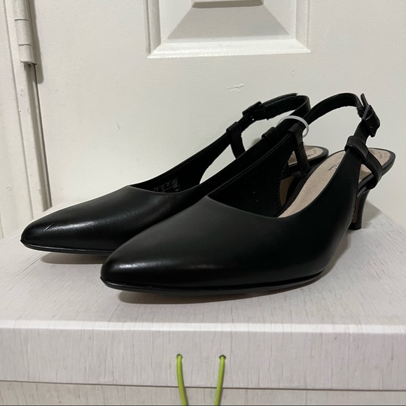 LAST CHANCE ⚫️ NWT Clarks 6.5 Slingback Shoes ⚫️ - Picture 2 of 6